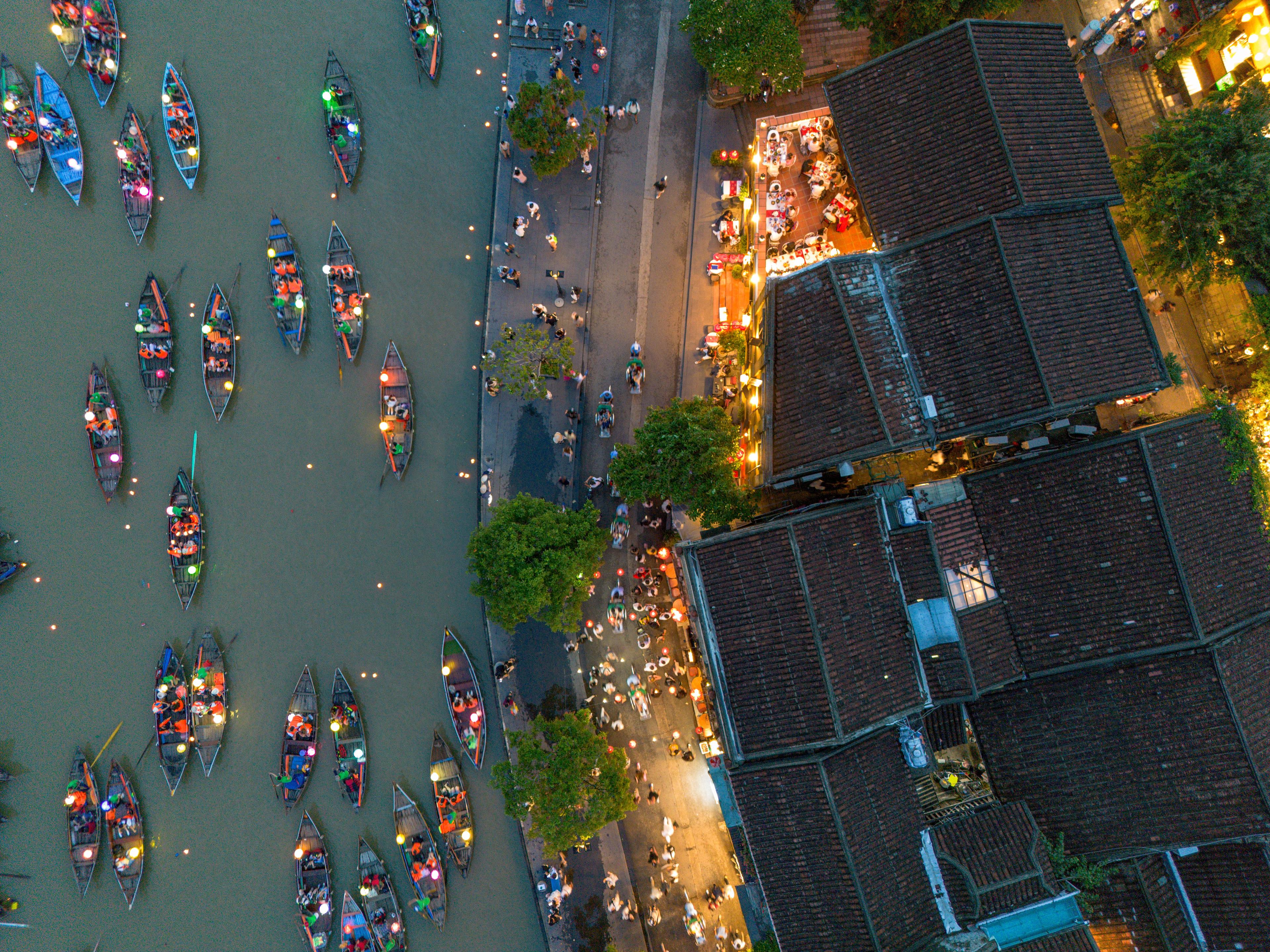 Indian Tourists Surge 70% in Vietnam 2026 · Why Everyone Is Booking Vietnam